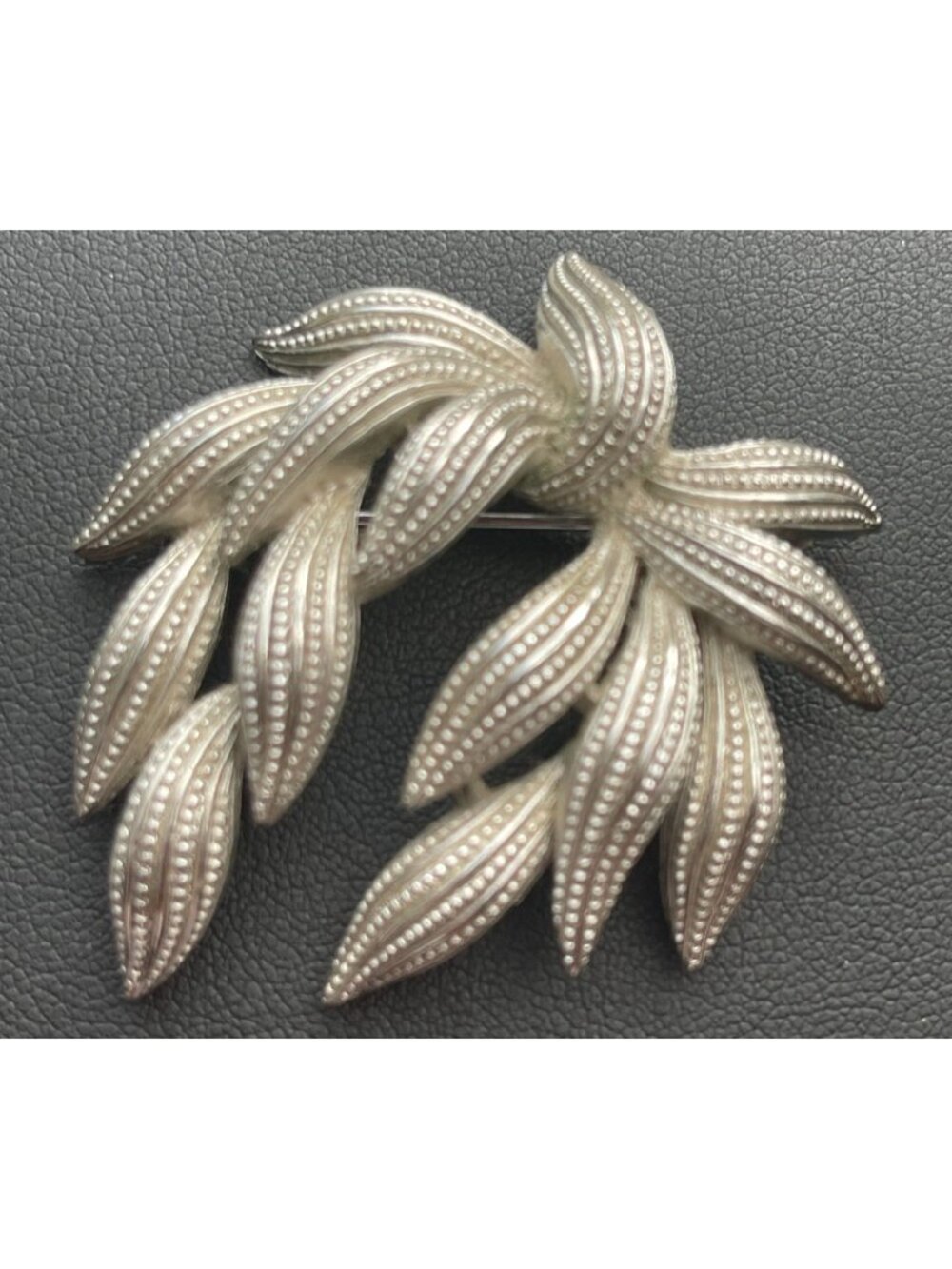 Vtg Crown Trifari Silver-Tone Textured Leaf Brooch Pin Statement Figural Jewelry